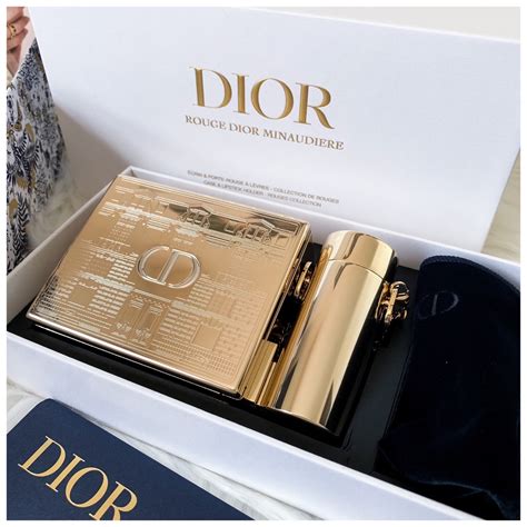 rouge dior couture minaudiere|dior rouge minaudière clutch.